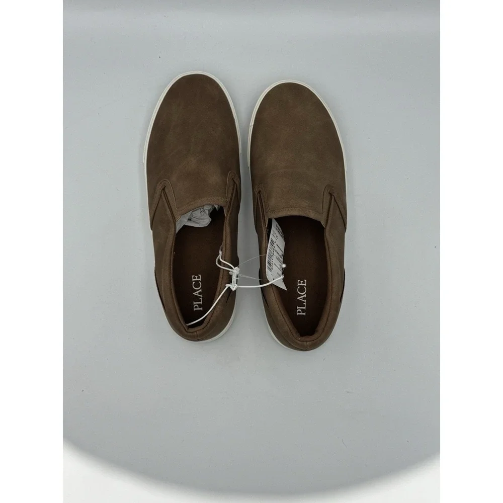 The Children's Place Youth Slip-On Sneakers Tan Brown Casual Shoes Size 6
